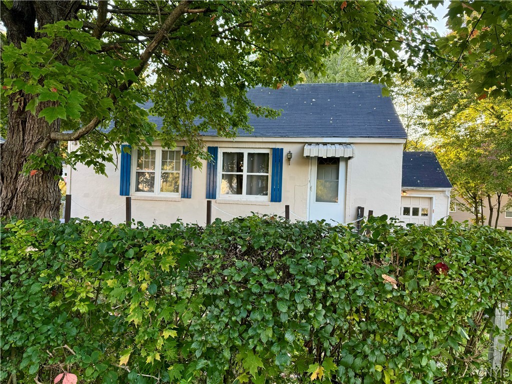 7 Francis Road New Hartford, NY 13413 - Photo 2 of 24