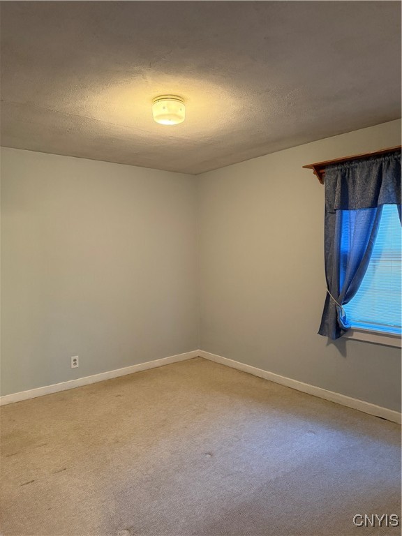 7 Francis Road New Hartford, NY 13413 - Photo 23 of 24