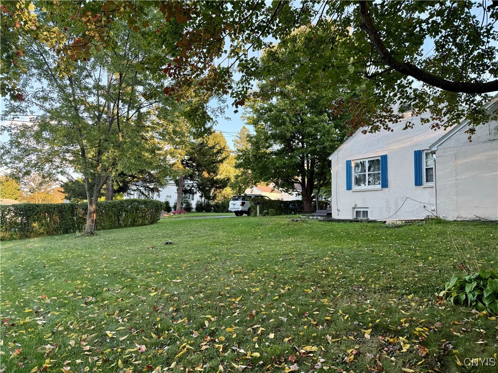 7 Francis Road New Hartford, NY 13413 - Photo 10 of 24