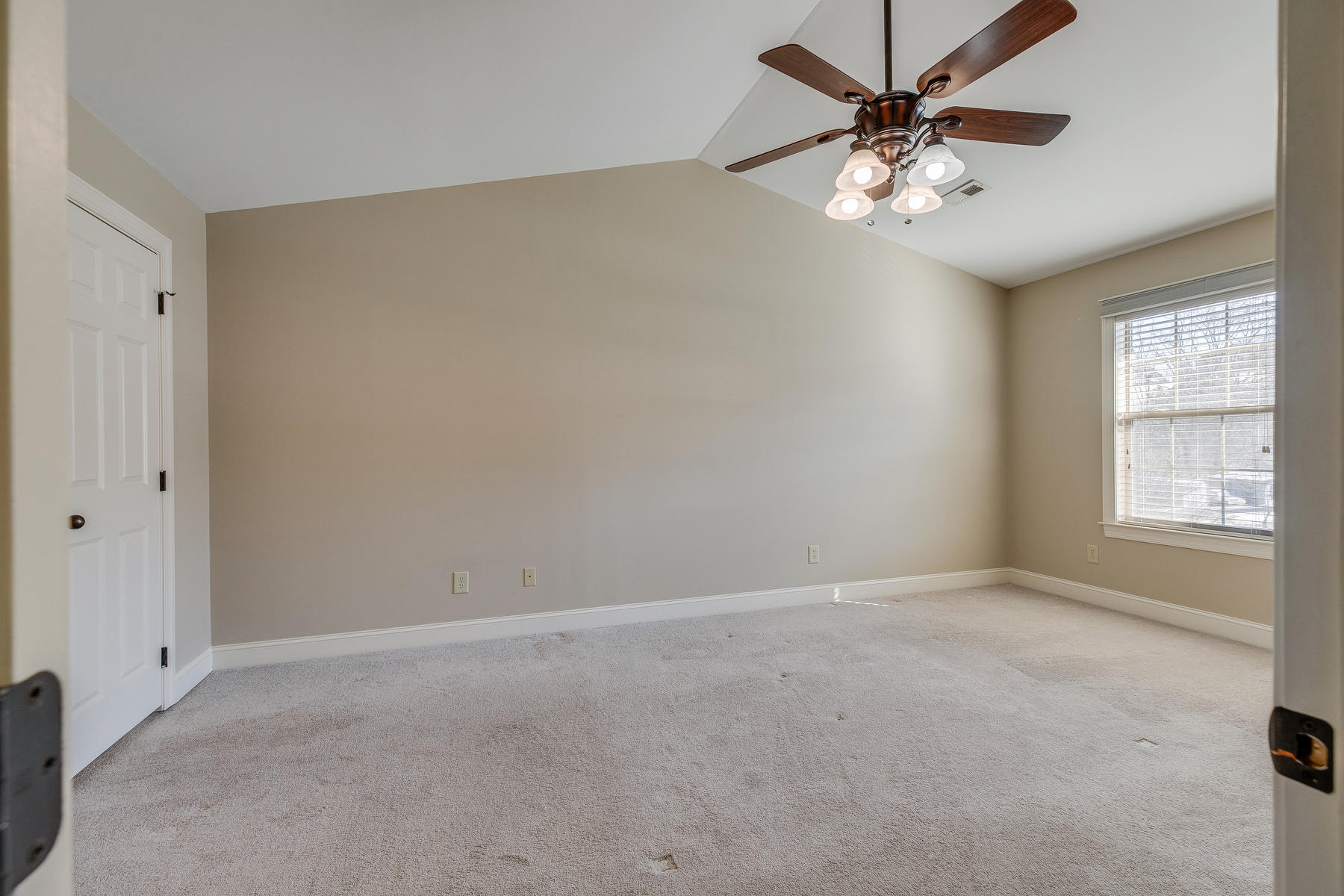 220 Cedar Creek Road, Unit 3 Gray, TN 37615 - Photo 8 of 17 016