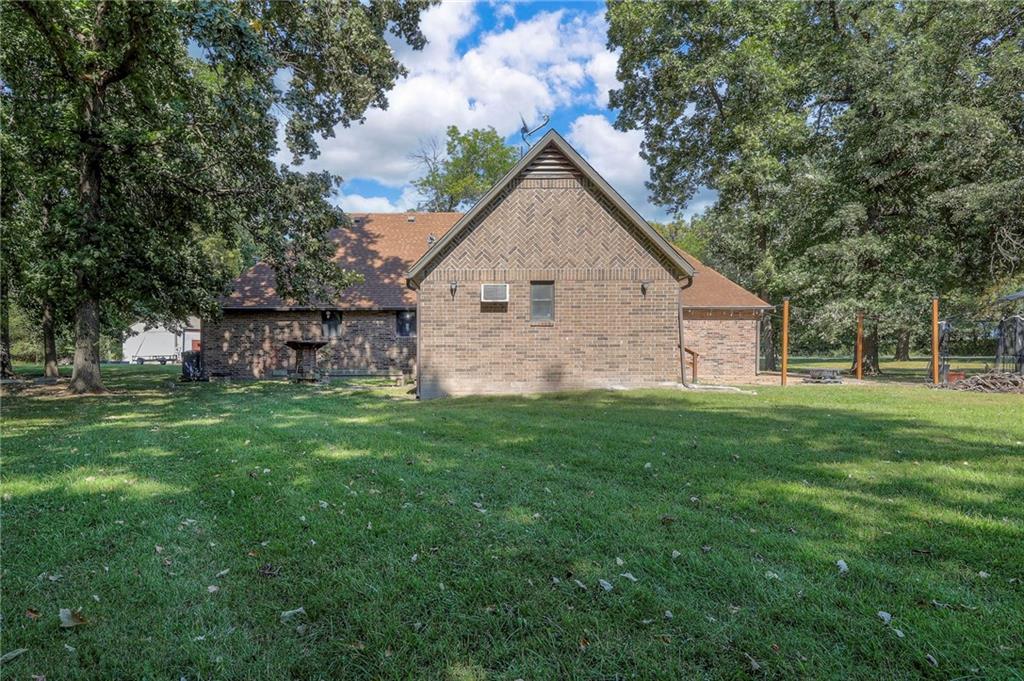 29200 Walker Road Harrisonville, MO 64701 - Photo 12 of 58