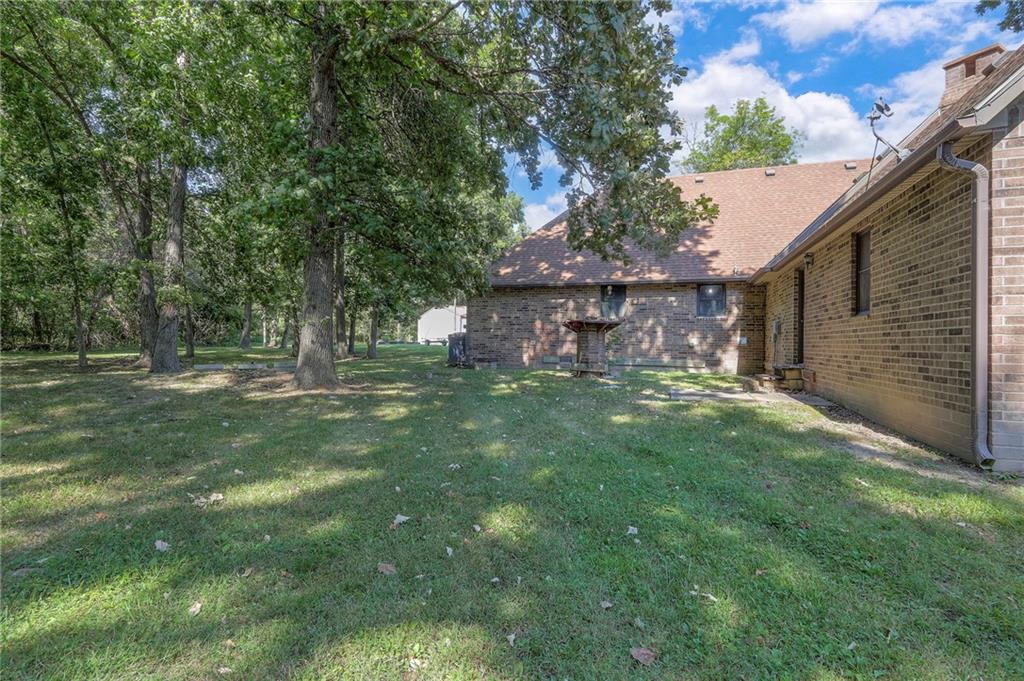 29200 Walker Road Harrisonville, MO 64701 - Photo 13 of 58