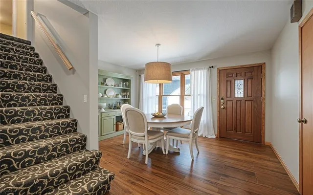 $519,000 | 29200 Walker Road, Harrisonville, MO 64701