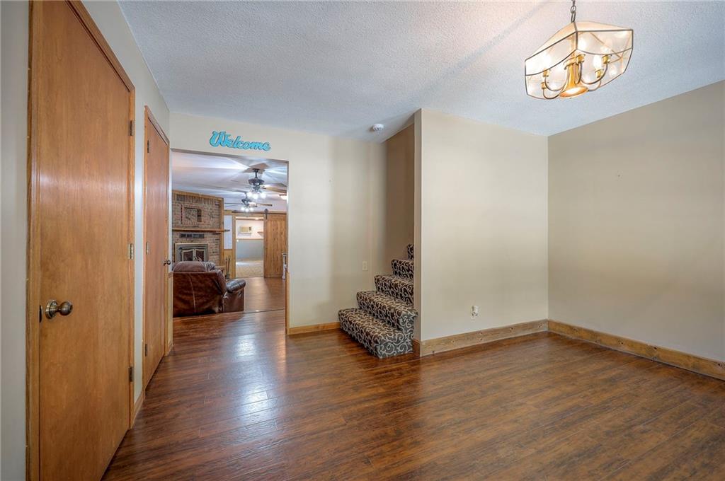 29200 Walker Road Harrisonville, MO 64701 - Photo 17 of 58