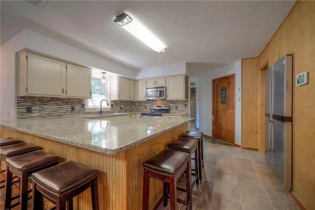 $519,000 | 29200 Walker Road, Harrisonville, MO 64701