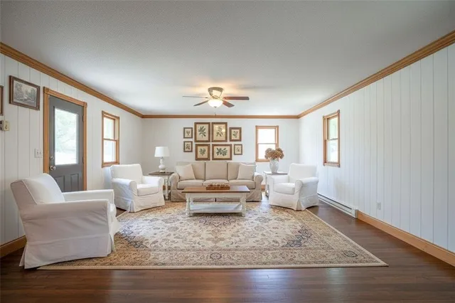 $549,000 | 29200 Walker Road, Harrisonville, MO 64701