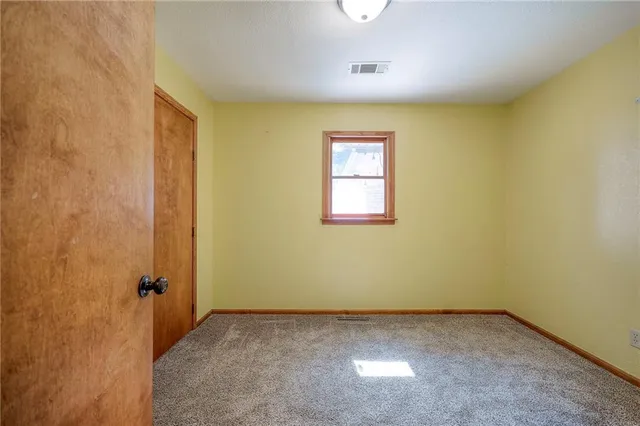 $549,000 | 29200 Walker Road, Harrisonville, MO 64701