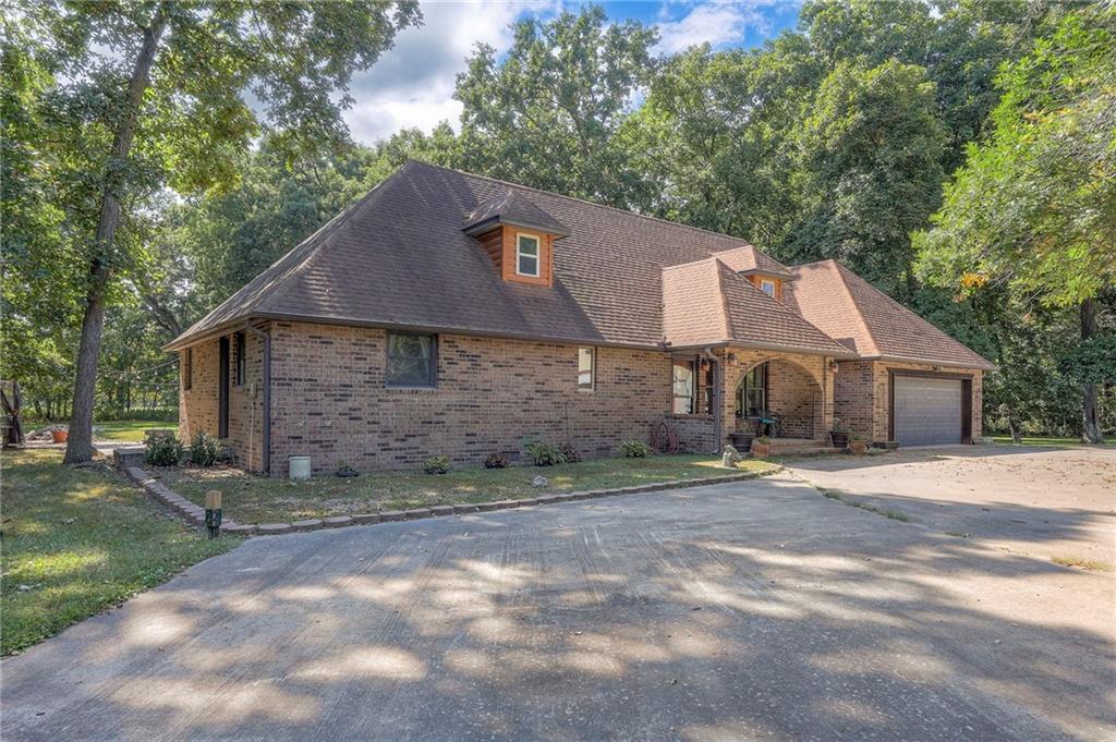 29200 Walker Road Harrisonville, MO 64701 - Photo 5 of 58