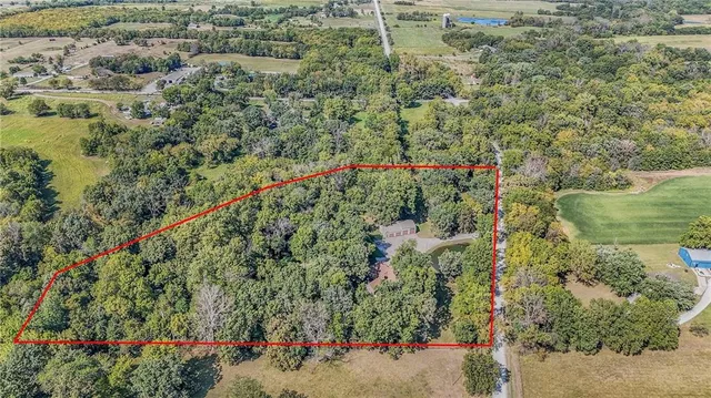 $549,000 | 29200 Walker Road, Harrisonville, MO 64701