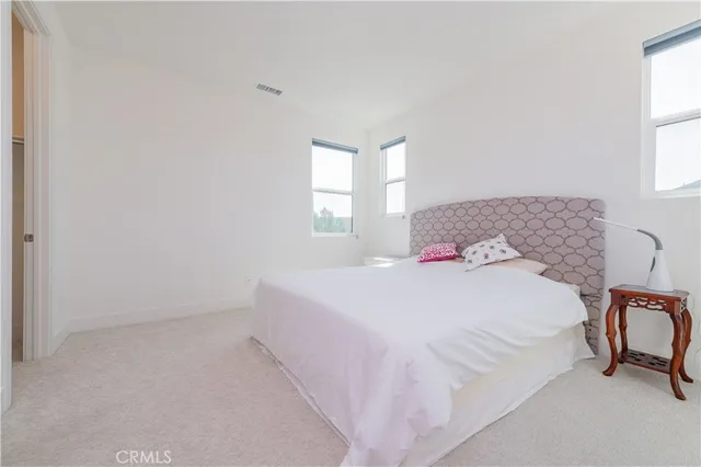 $6,800 | 104 Chant, Irvine, CA 92618