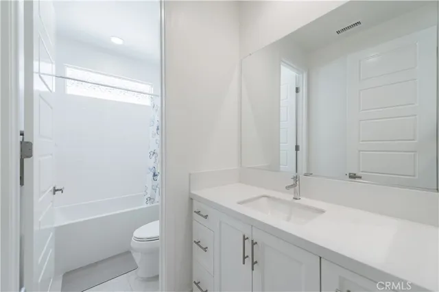 $6,800 | 104 Chant, Irvine, CA 92618