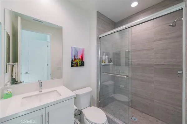 $6,800 | 104 Chant, Irvine, CA 92618