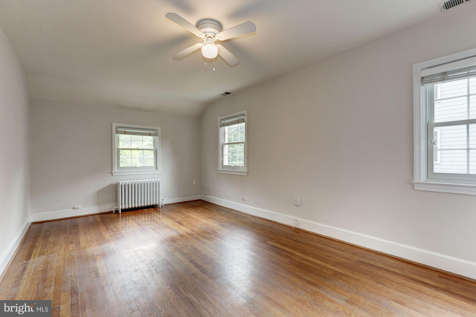 4933 47th Street Northwest Washington, DC 20016 - Photo 21 of 32