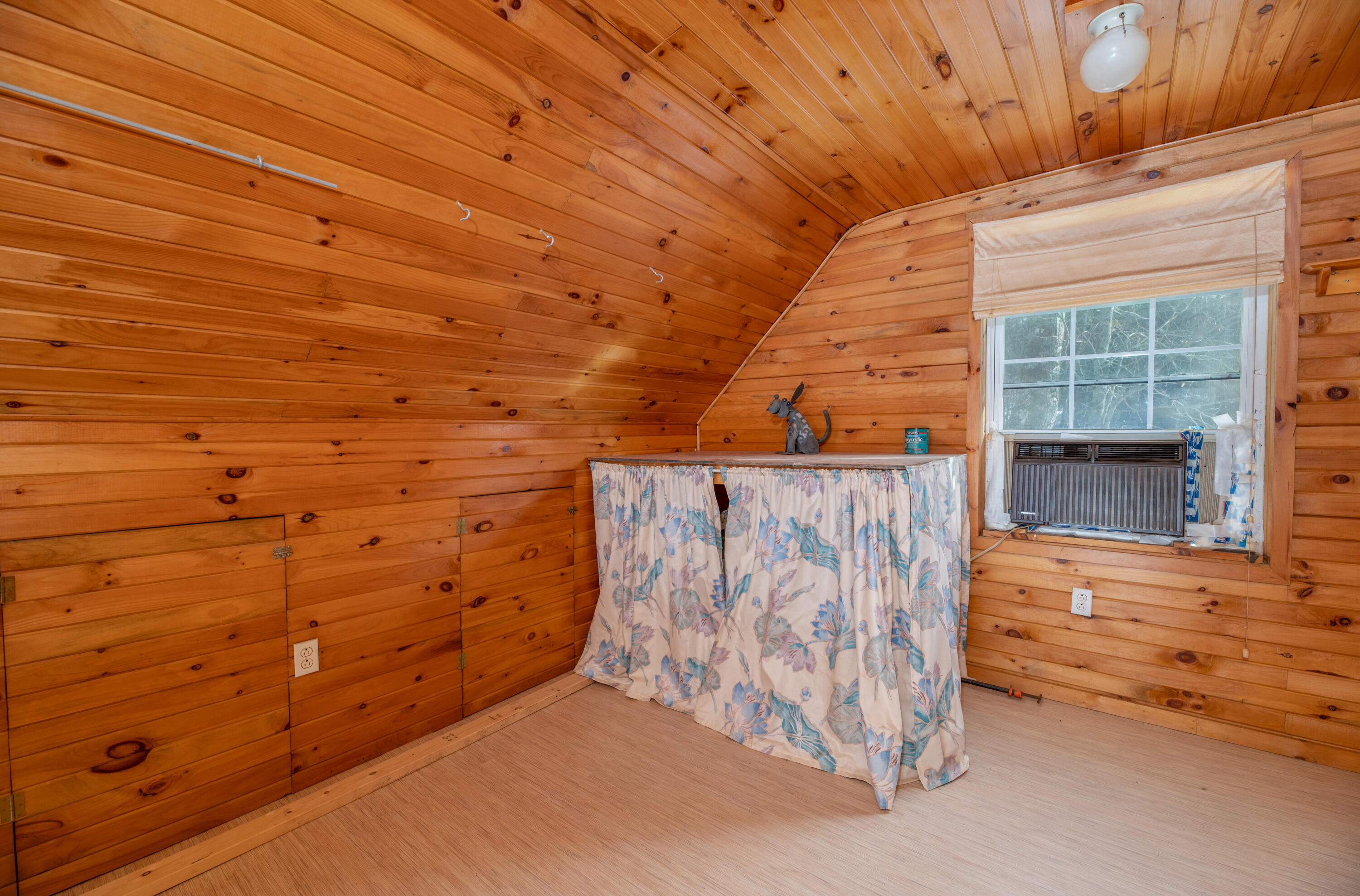 585 South Arm Road Andover, ME 04216 - Photo 22 of 36 Interior19