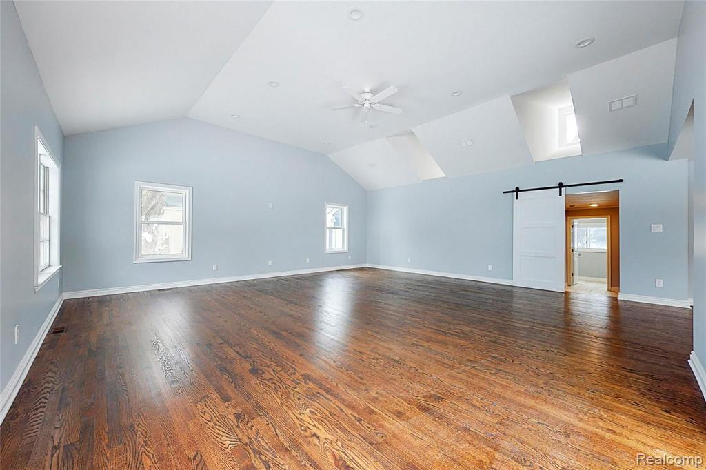 18244 Beverly Road Beverly Hills, MI 48025 - Photo 9 of 30