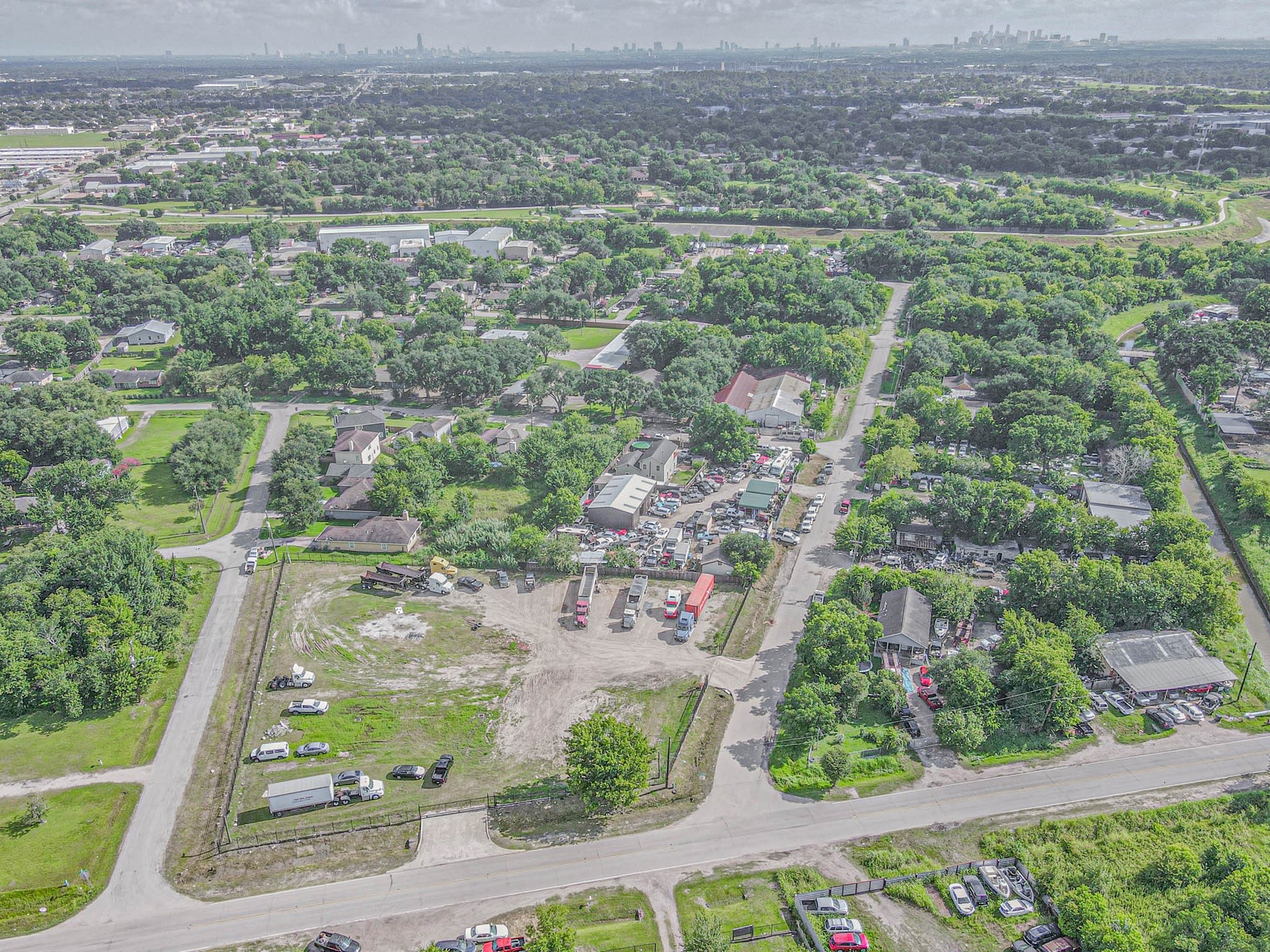 5302 Fuqua Gardens View Road Houston, TX 77045 - Photo 11 of 14