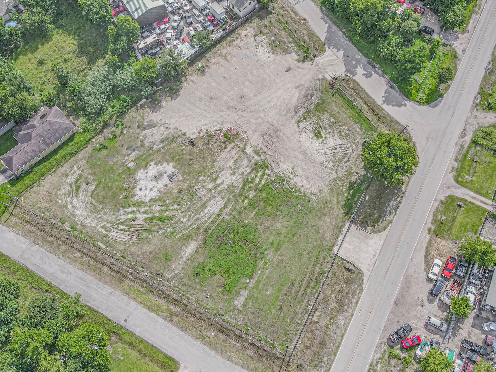 5302 Fuqua Gardens View Road Houston, TX 77045 - Photo 4 of 14