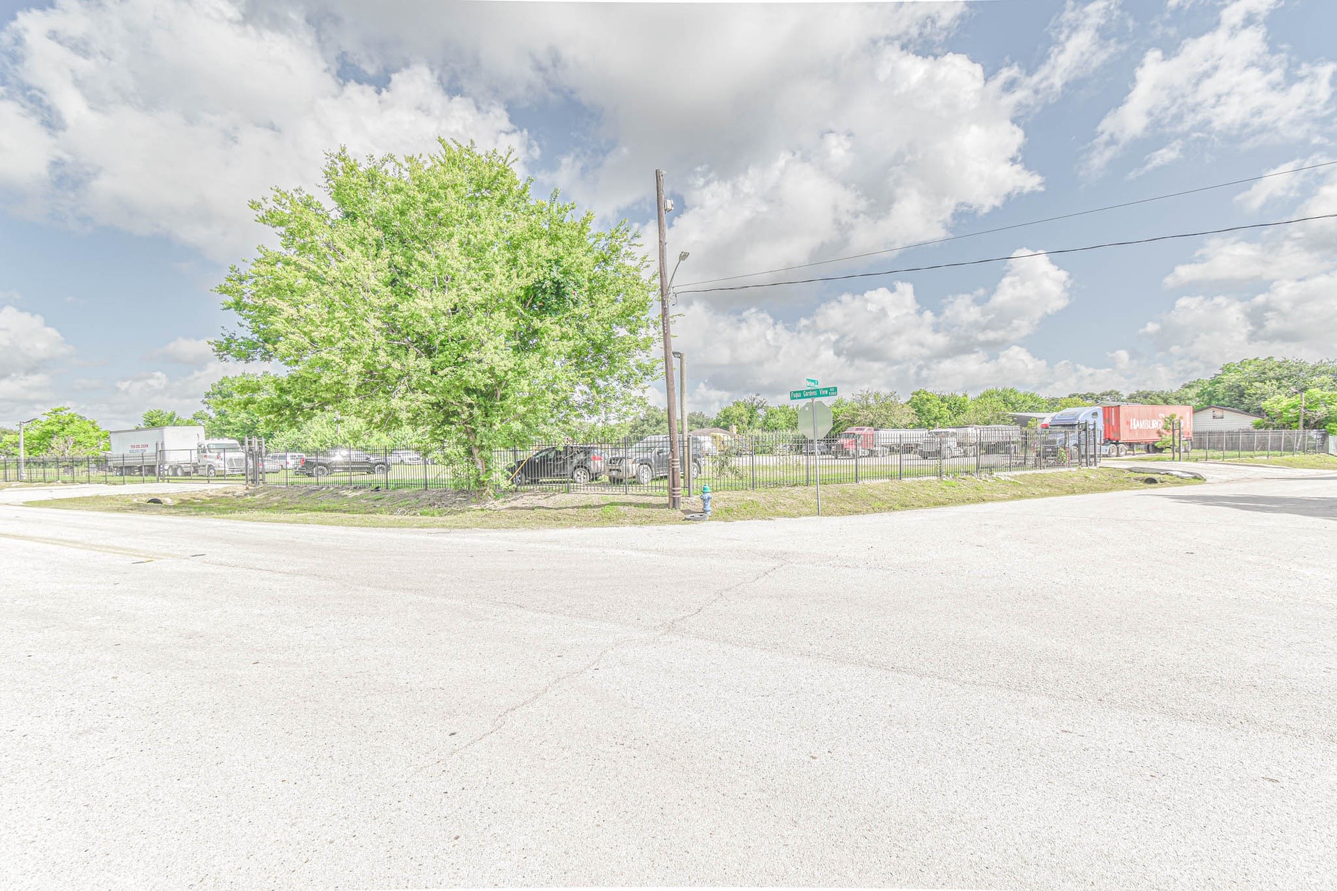 5302 Fuqua Gardens View Road Houston, TX 77045 - Photo 10 of 14