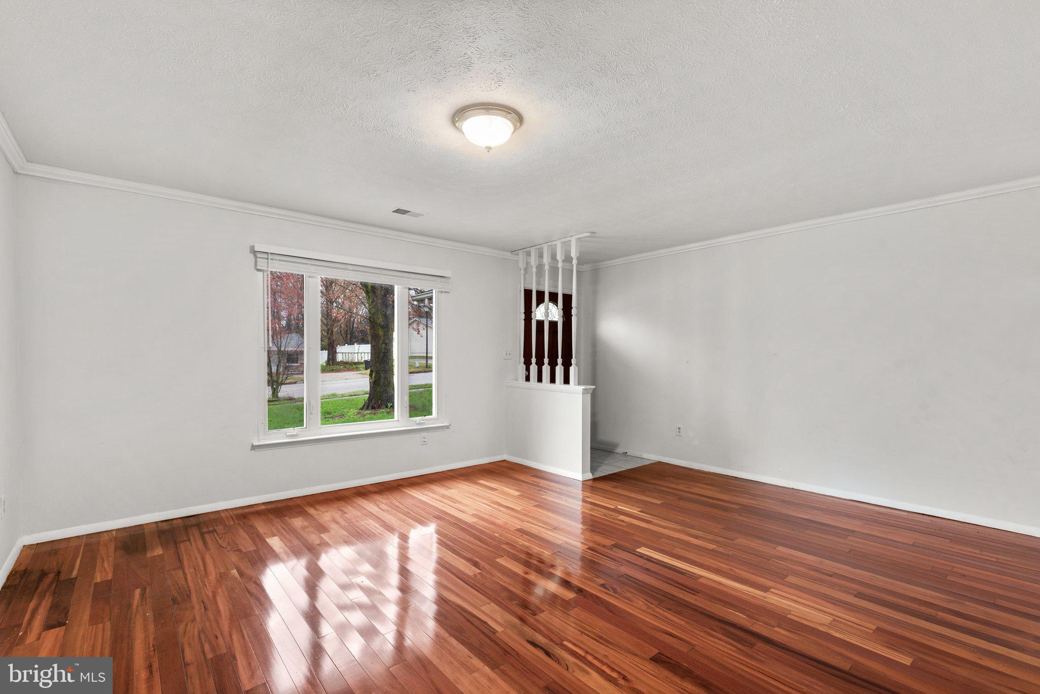 7836 Metacomet Road Hanover, MD 21076 - Photo 7 of 54 LIVING ROOM