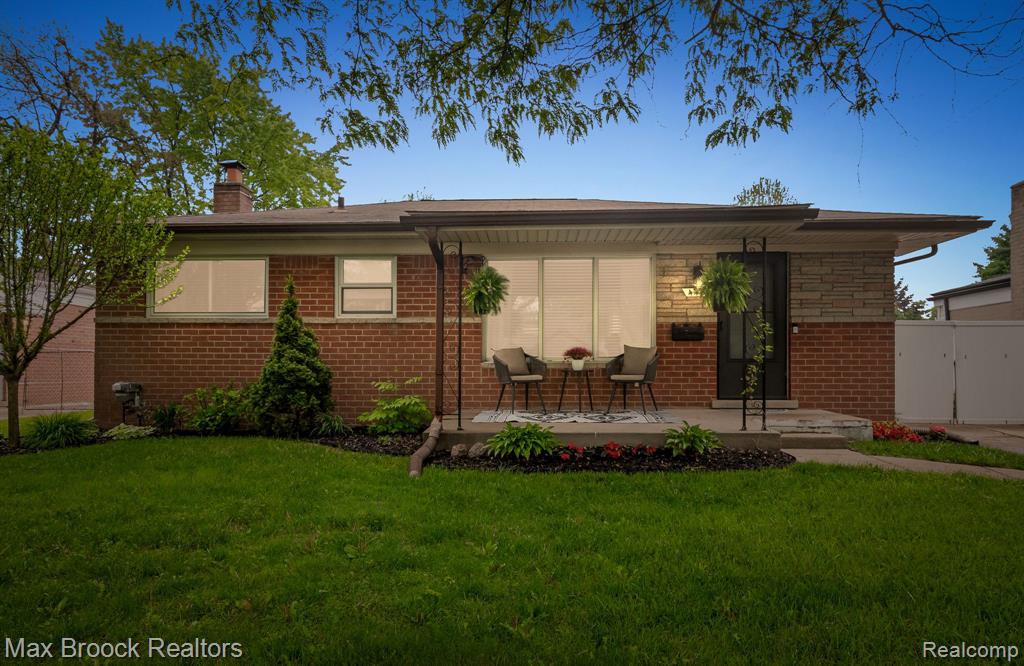 4432 Martin Road Warren, MI 48092 - Photo 1 of 28