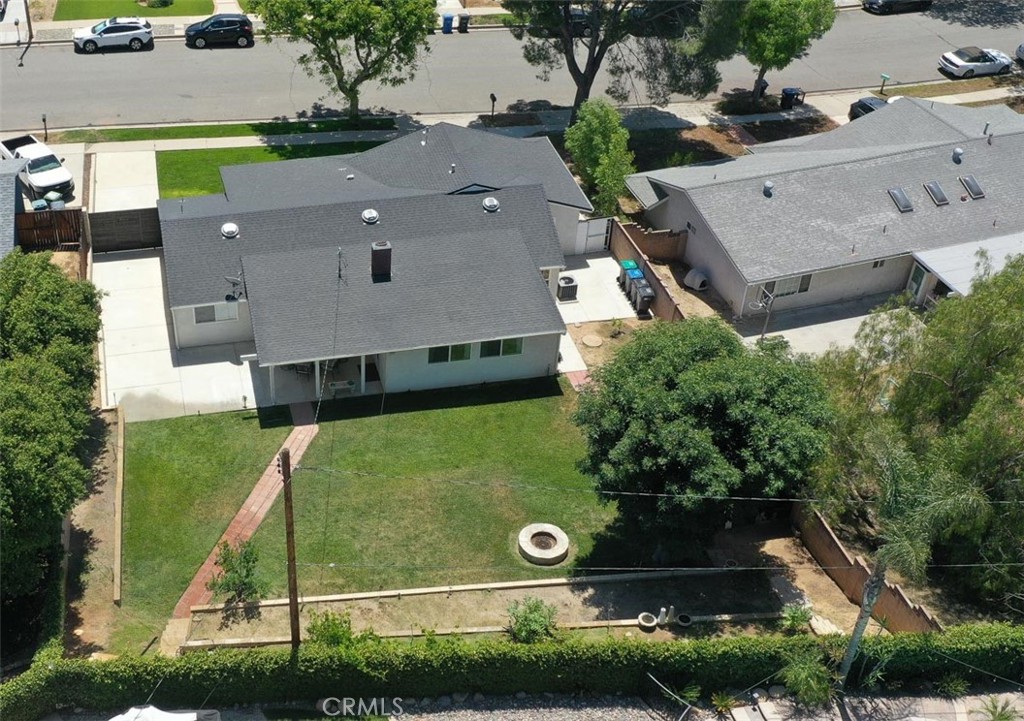 3275 Dalhart Avenue Simi Valley, CA 93063 - Photo 35 of 41 an aerial view of a house