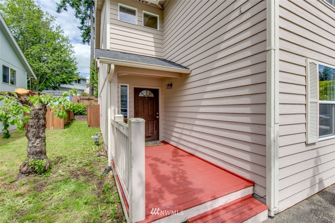 4652 Knute Anderson Road Northwest Silverdale, WA 98383 - Photo 2 of 24