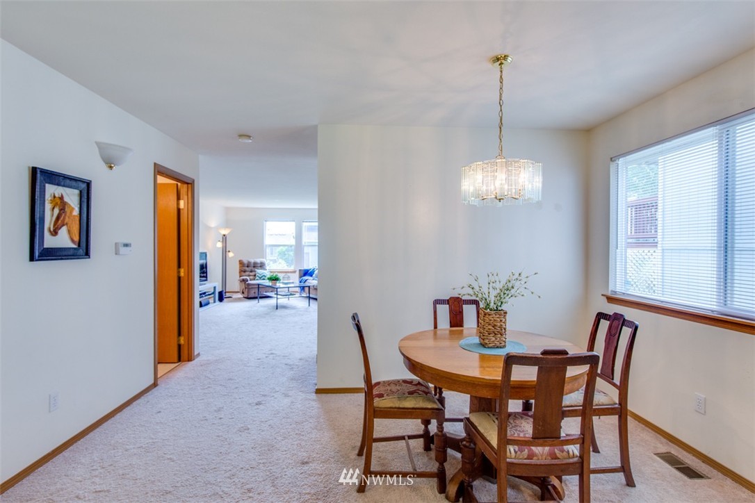 4652 Knute Anderson Road Northwest Silverdale, WA 98383 - Photo 8 of 24