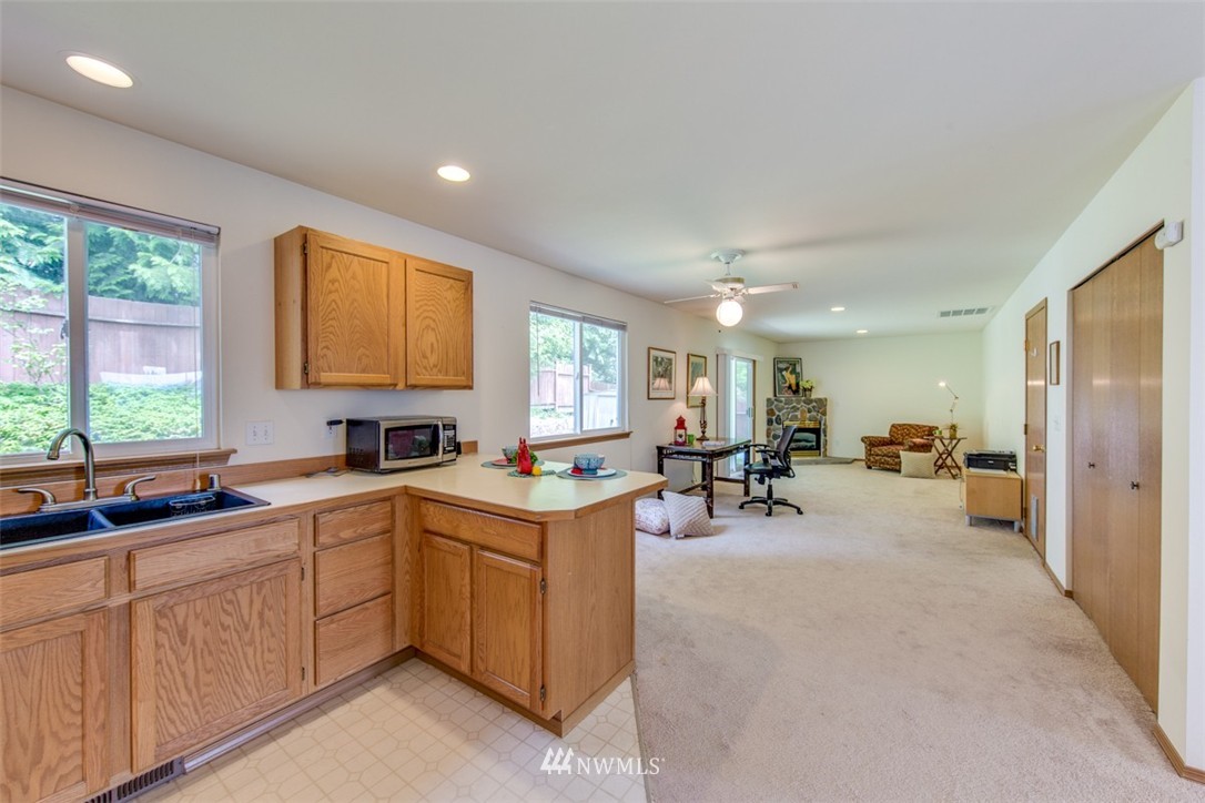 4652 Knute Anderson Road Northwest Silverdale, WA 98383 - Photo 10 of 24