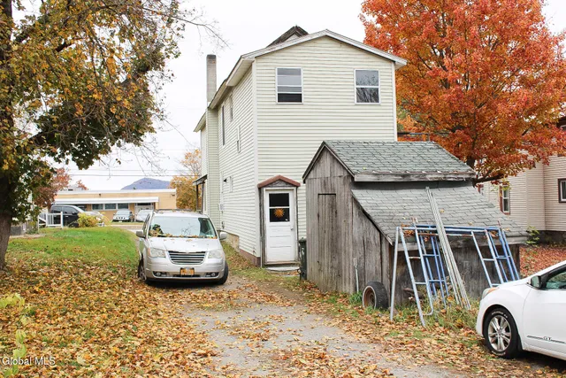 $214,900 | 112 Oak Street, Corinth, NY 12822