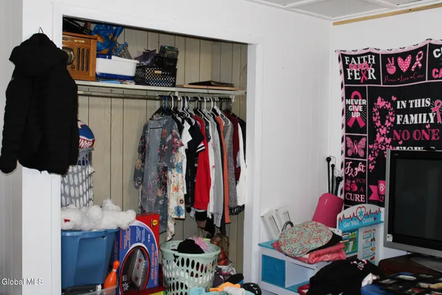 $214,900 | 112 Oak Street, Corinth, NY 12822