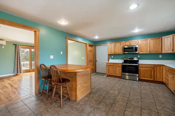 $645,000 | 218 County Farm Road, Dover, NH 03820