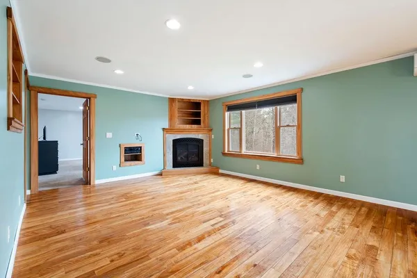 $645,000 | 218 County Farm Road, Dover, NH 03820