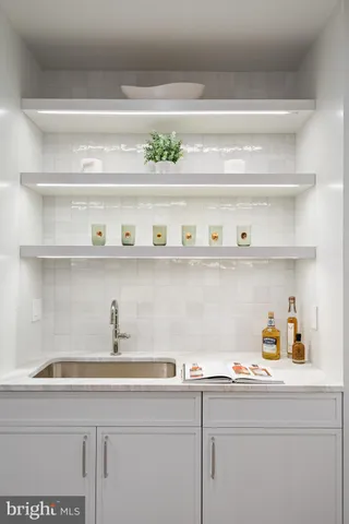 $5,395,000 | 2916 Chesapeake Street Northwest, Washington, DC 20008