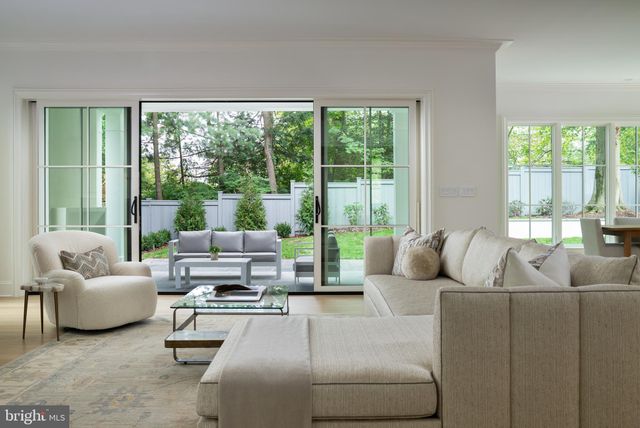 $5,395,000 | 2916 Chesapeake Street Northwest, Washington, DC 20008