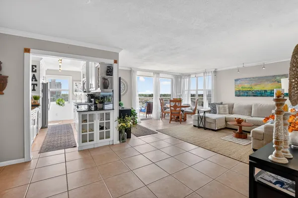 $640,000 | 1050 Hillsboro Mile, Unit 602W, Hillsboro Beach, FL 33064
