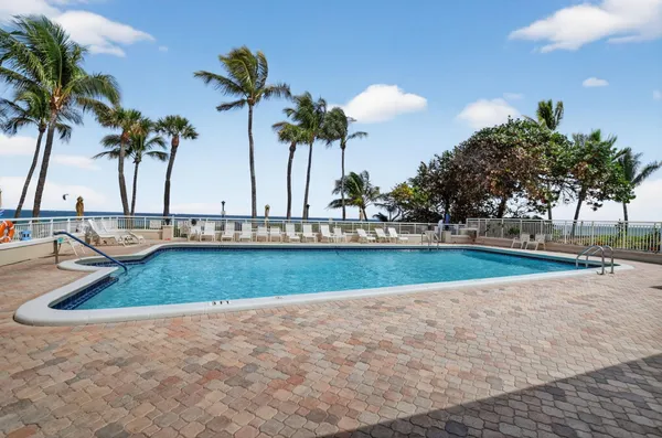 $640,000 | 1050 Hillsboro Mile, Unit 602W, Hillsboro Beach, FL 33064
