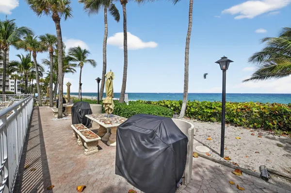 $640,000 | 1050 Hillsboro Mile, Unit 602W, Hillsboro Beach, FL 33064