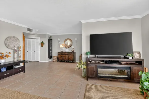 $640,000 | 1050 Hillsboro Mile, Unit 602W, Hillsboro Beach, FL 33064