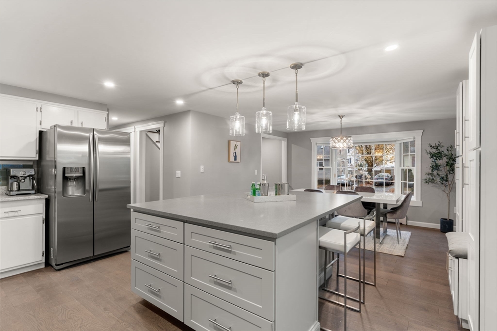 28 Dow Road Boston, MA 02132 - Photo 4 of 38