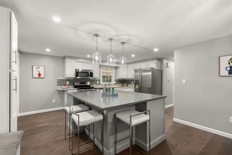 $1,100,000 | 28 Dow Road, Boston, MA 02132