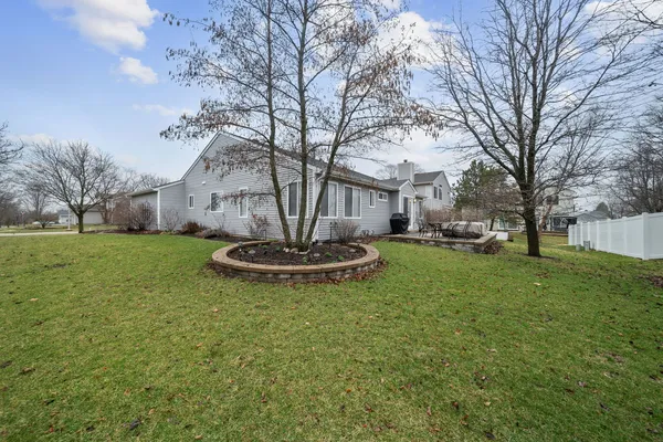 $569,000 | 230 Willow Bend, Bolingbrook, IL 60490