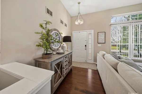 $569,000 | 230 Willow Bend, Bolingbrook, IL 60490