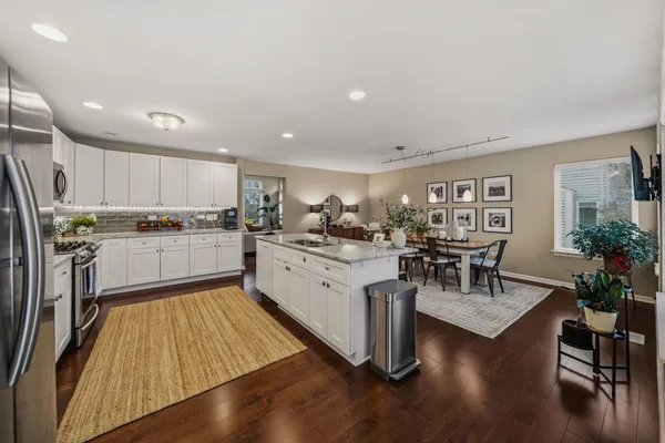 $569,000 | 230 Willow Bend, Bolingbrook, IL 60490