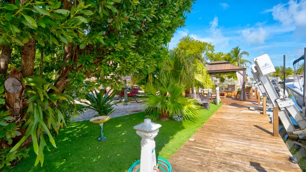 $1,990,000 | 150 Azalea Street, Tavernier, FL 33070