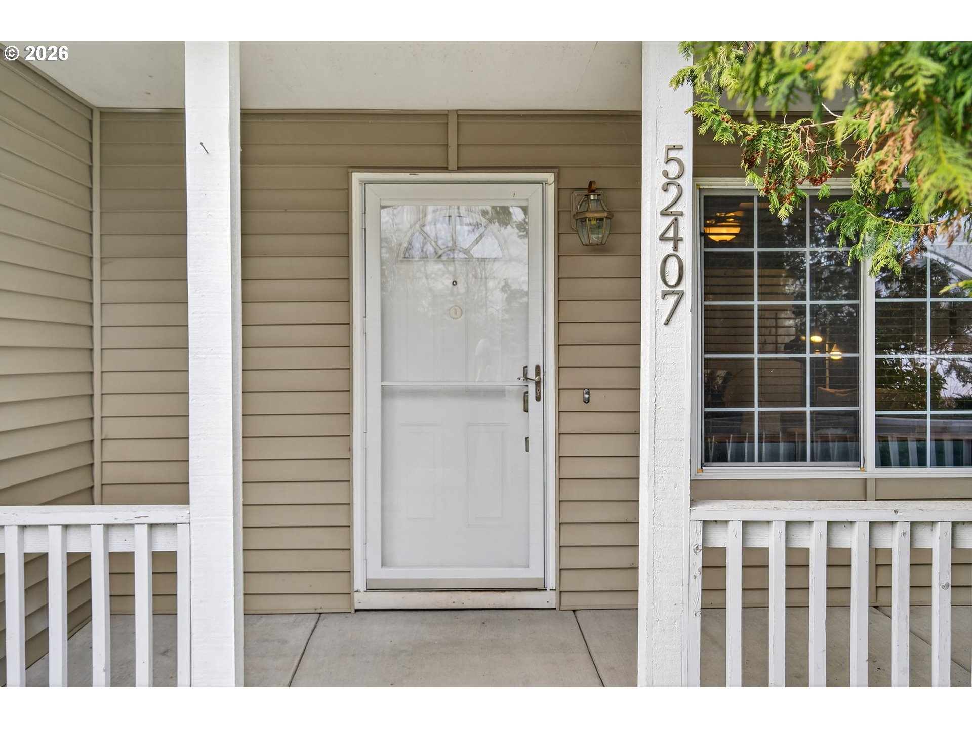 52407 Northeast 14th Scappoose, OR 97056 - Photo 2 of 46 Entrance/Foyer