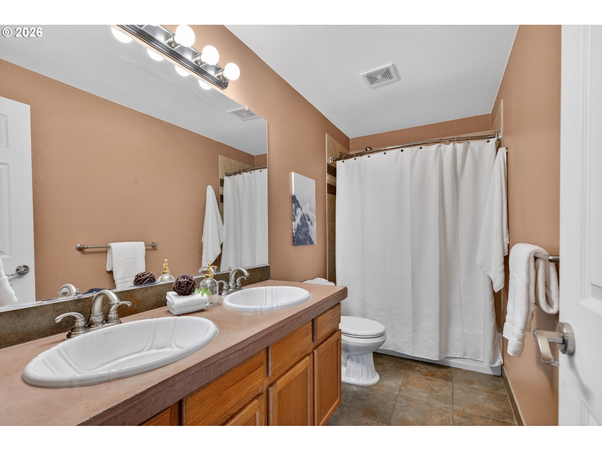 52407 Northeast 14th Scappoose, OR 97056 - Photo 39 of 46 Bathroom
