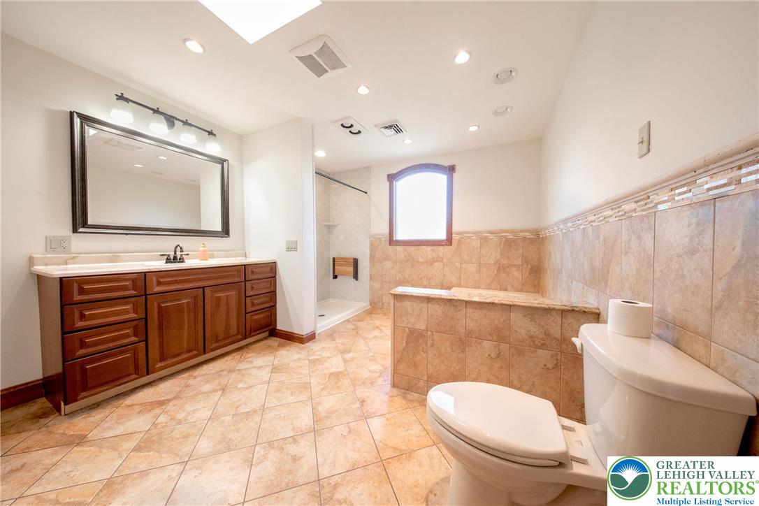 374 Packer Drive Weatherly, PA 18255 - Photo 22 of 30 Bathroom #4
