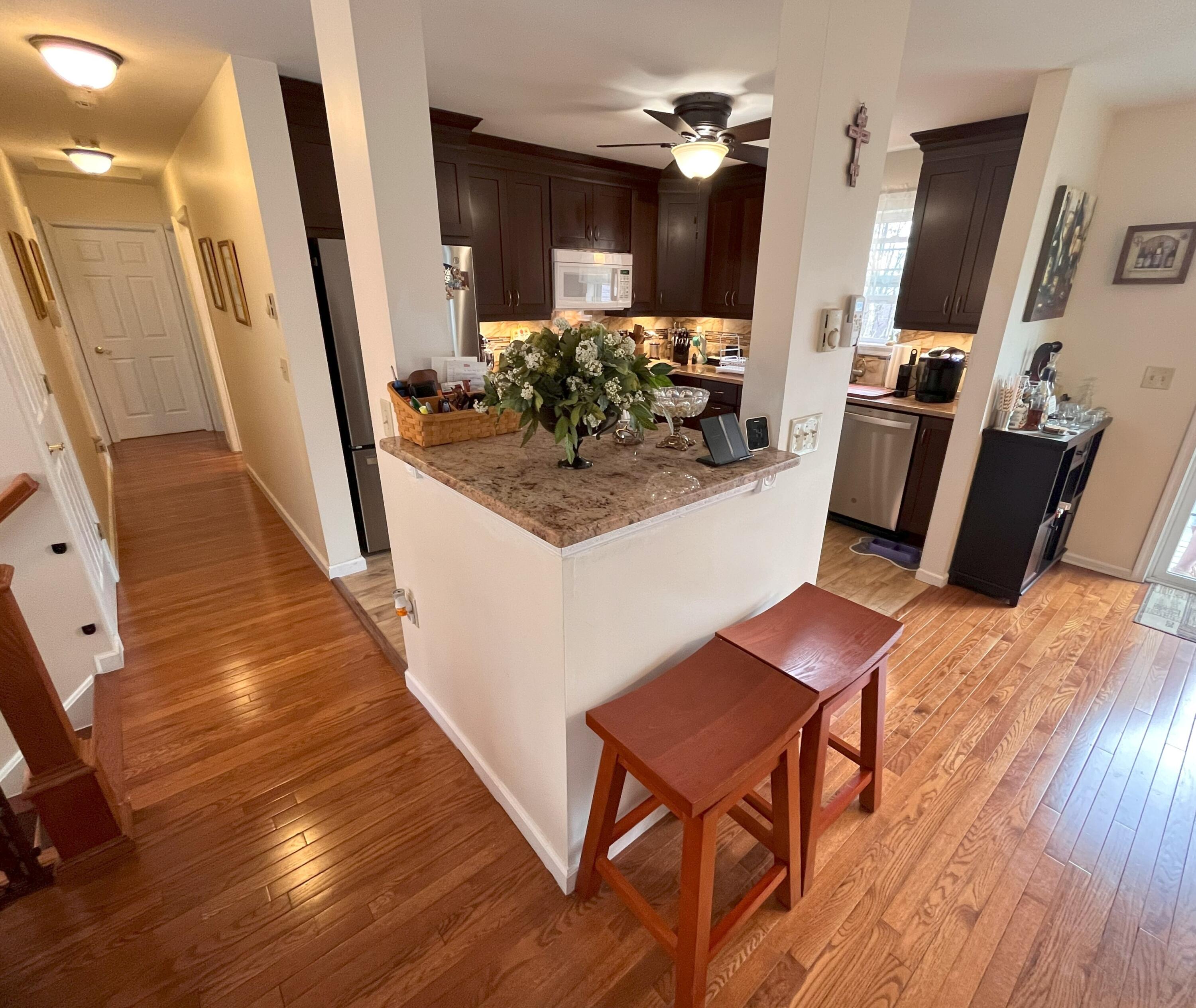8 Iowa Road Albrightsville, PA 18210 - Photo 16 of 49 Breakfast Area