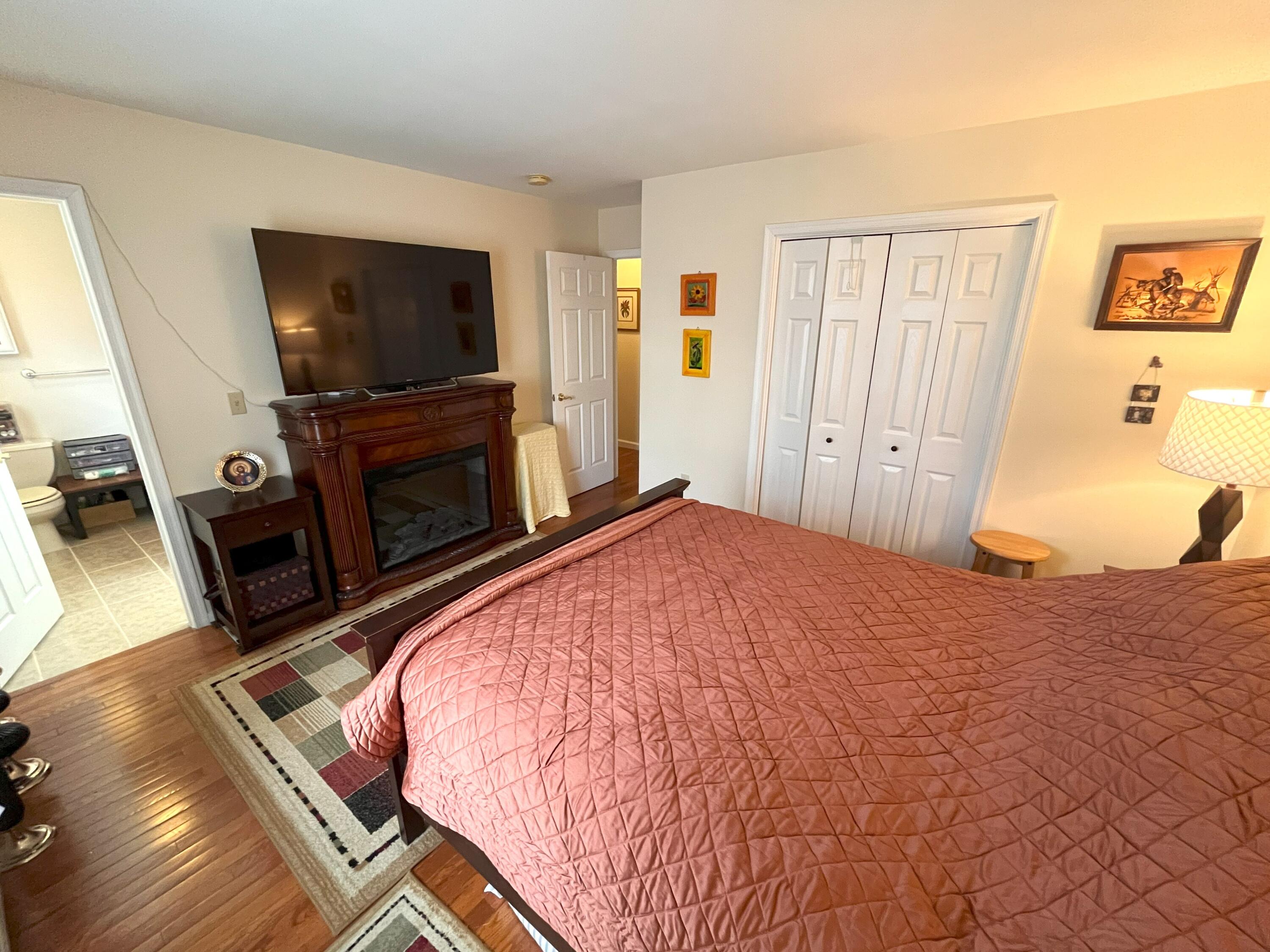 8 Iowa Road Albrightsville, PA 18210 - Photo 23 of 49 Primary Bedroom