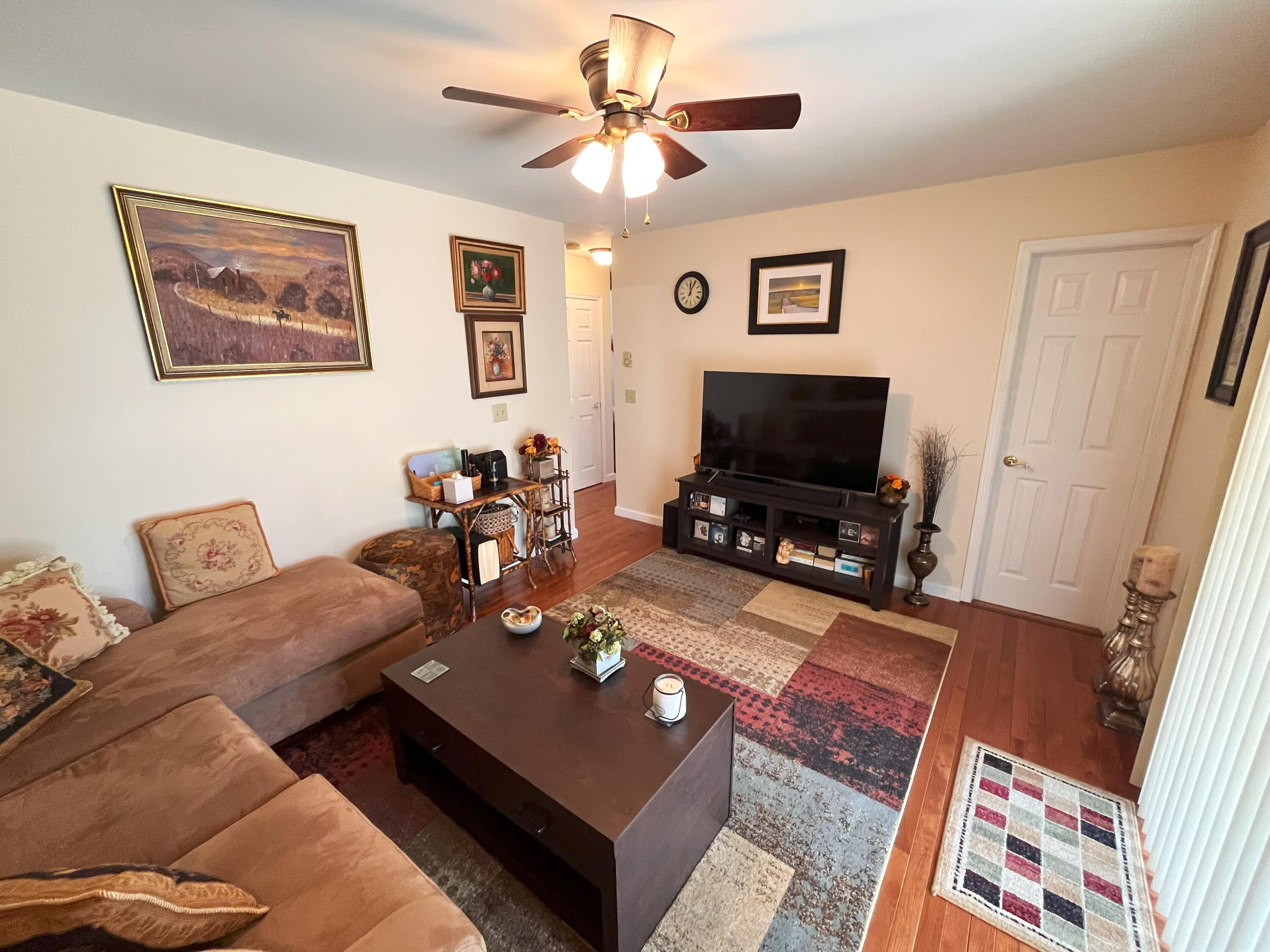 8 Iowa Road Albrightsville, PA 18210 - Photo 37 of 49 2nd Living Room